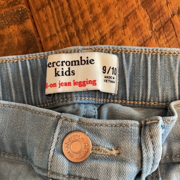 Abercrombie kids pull-on Jean legging, size 9/10 - Picture 2 of 3